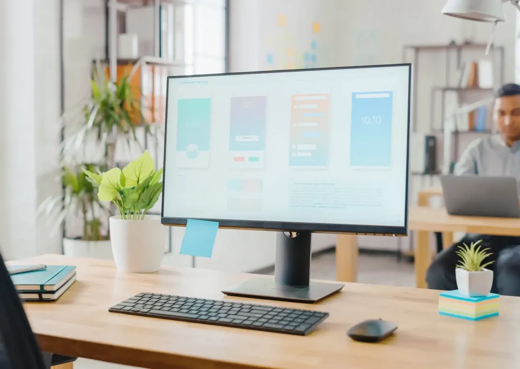 A Display Screen Equipment (DSE) workstation set up correctly