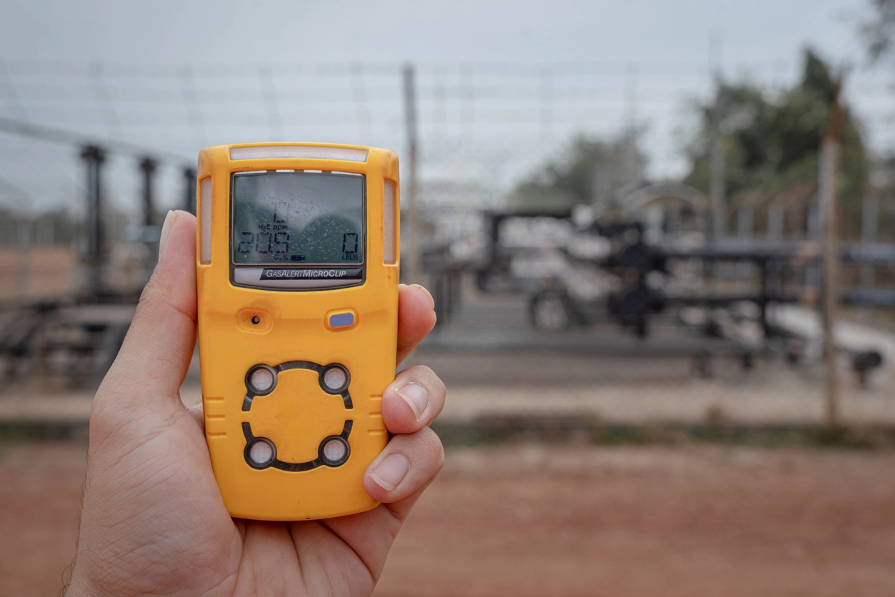 Featured image for “The Complete Guide to Hydrogen Sulfide (H2S) Safety in the UK Workplace”